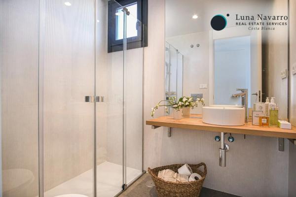 Casa independiente en calle Mariola