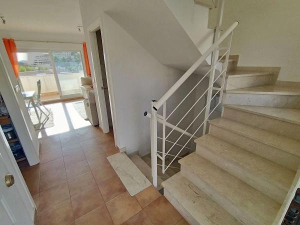 Chalet adosado en avenida de la Vilajoiosa, 1