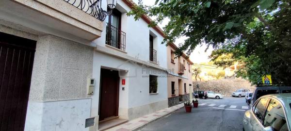 Casa independiente en calle el Barranc