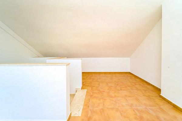 Chalet pareado en avenida de la Vilajoiosa