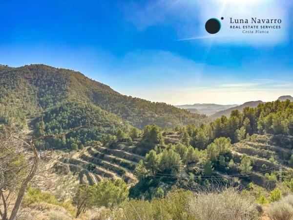Finca rústica en calle de la Mare de Déu del Miracle