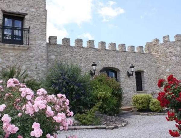 Masía en camino Macaroves