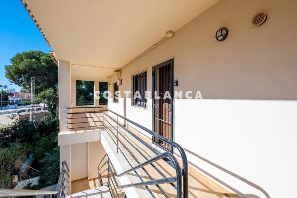 Piso en calle Neptú