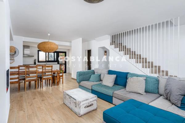 Dúplex en calle Merla