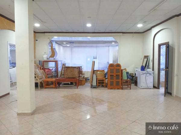 Piso en plaza Salvador Dalí