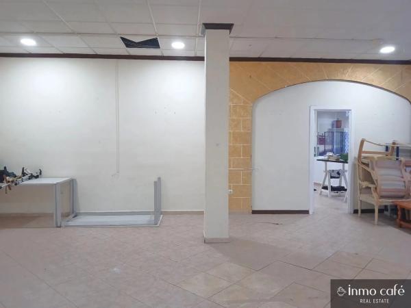 Piso en plaza Salvador Dalí