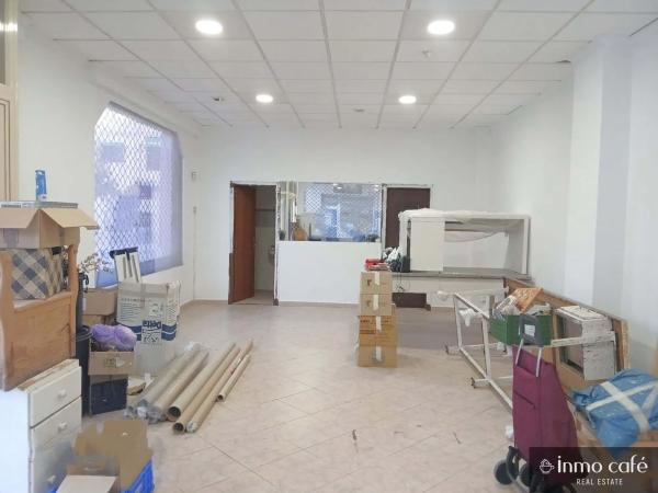 Piso en plaza Salvador Dalí