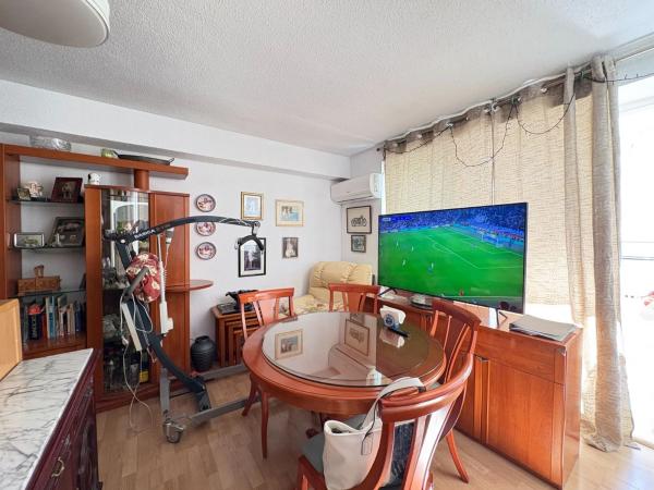 Piso en avenida de Oscar Esplà, 6