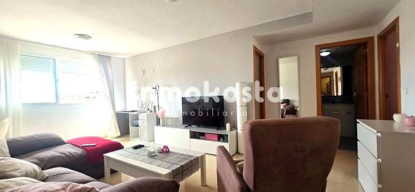 Piso en avenida País Valencià