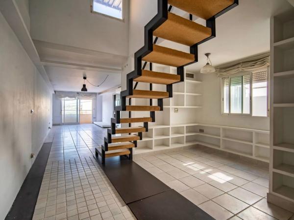 Ático en avenida País Valencià