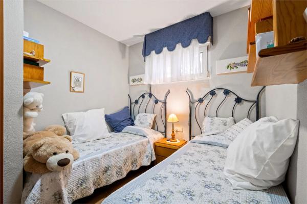 Piso en calle Narciso Yepes