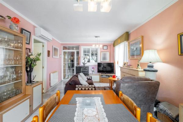 Piso en calle Narciso Yepes