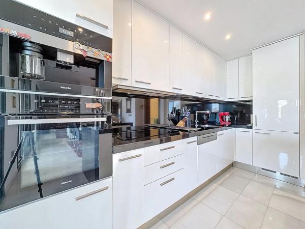 Piso en avenida Sant Pere