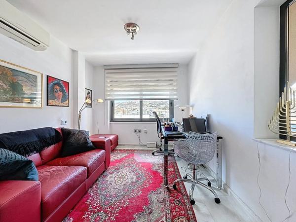 Piso en avenida Sant Pere