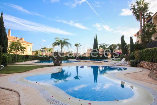 Piso en calle Isla de Altea