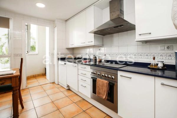 Piso en calle Isla de Altea