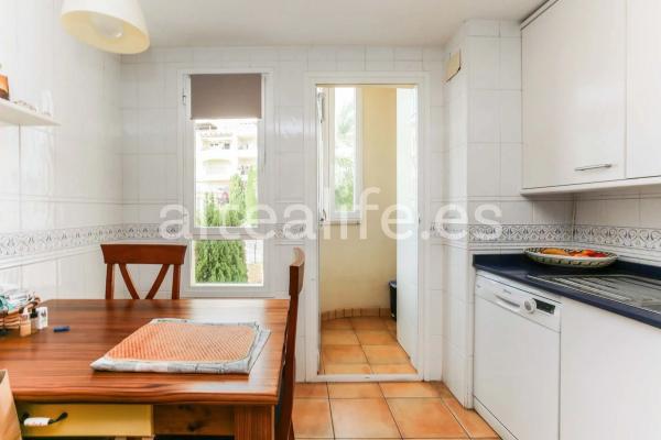 Piso en calle Isla de Altea