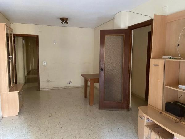 Piso en calle de Sella, 4