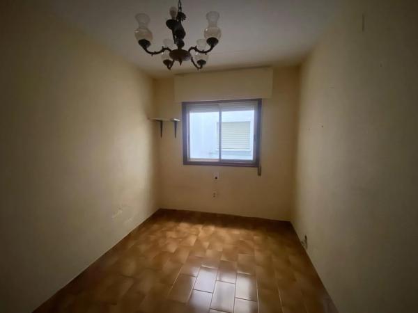 Piso en calle de Sella, 4