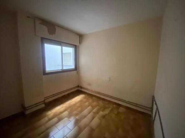 Piso en calle de Sella, 4