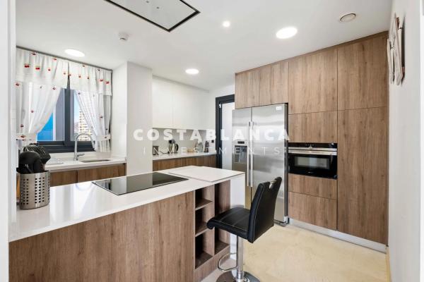 Piso en avenida República Argentina