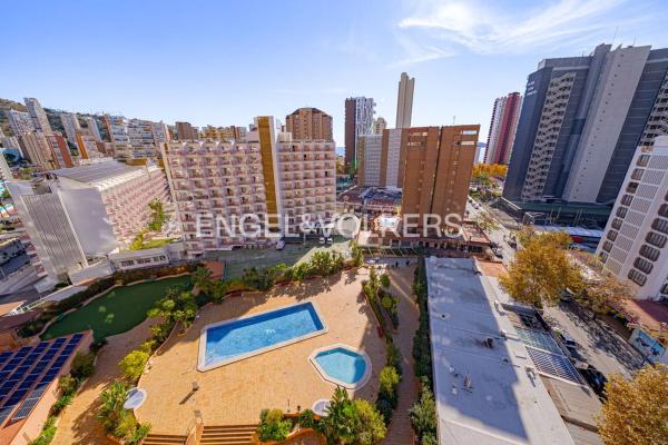 Piso en calle Derramador, 3