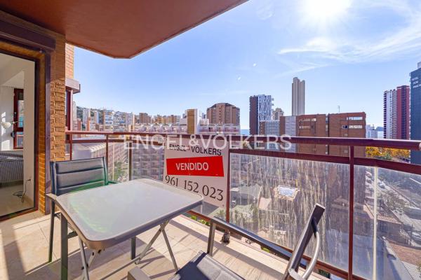 Piso en calle Derramador, 3