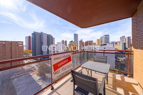 Piso en calle Derramador, 3