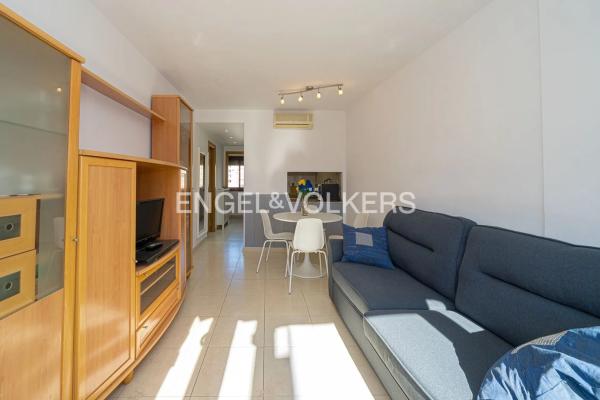 Piso en calle Derramador, 3