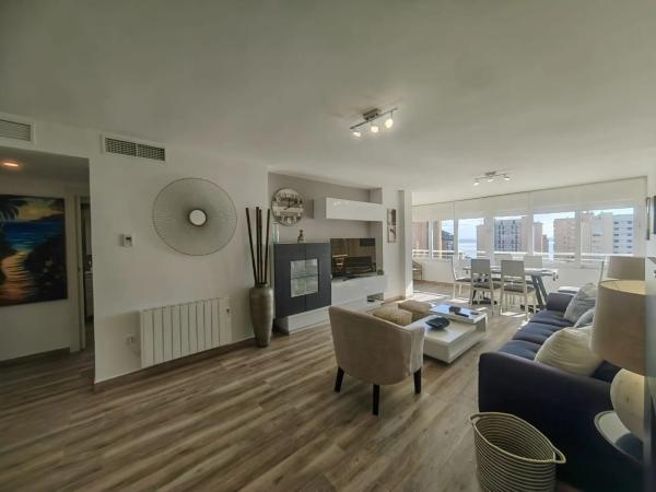 Piso en avenida Marina Baixa