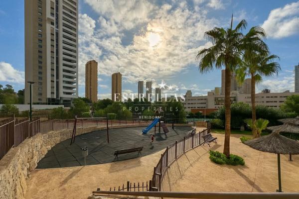 Piso en calle Presidente Adolfo Suárez