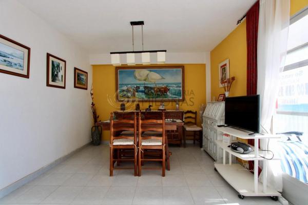 Piso en avenida de la Armada Española, 25