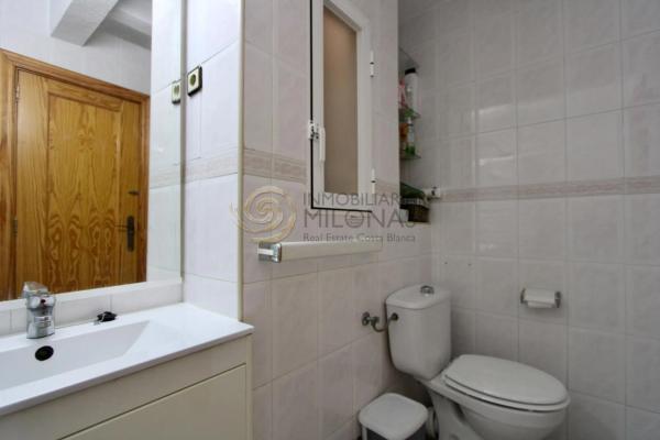 Piso en avenida de la Armada Española, 25