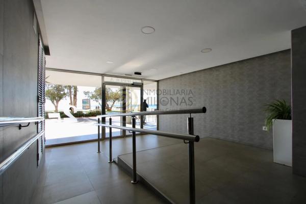 Piso en avenida de la Armada Española, 25