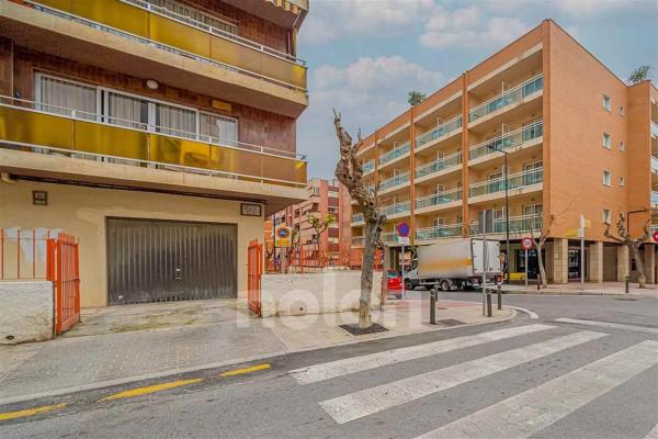 Piso en calle de la Virgen de la Almudena