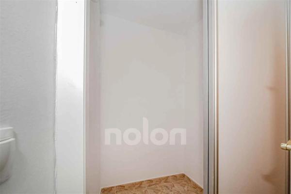 Piso en calle de la Virgen de la Almudena