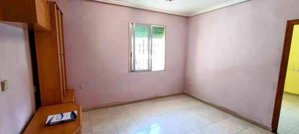 Piso en plaza de Neptuno