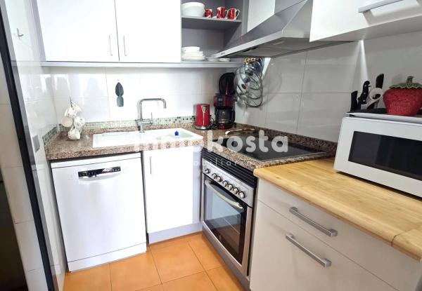 Piso en calle Presidente Adolfo Suárez