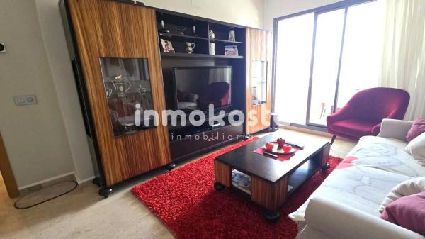 Piso en calle Presidente Adolfo Suárez