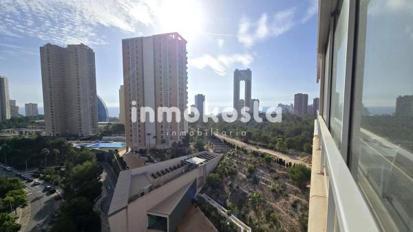 Piso en calle Presidente Adolfo Suárez