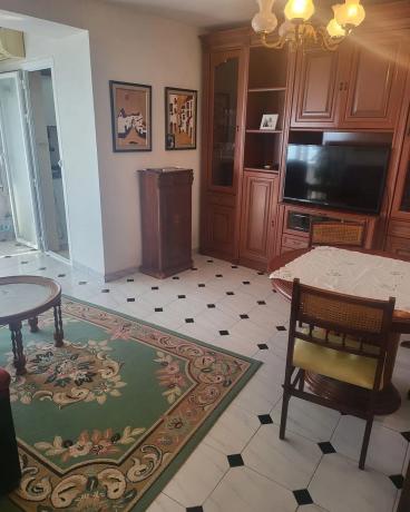 Piso en avenida República Argentina