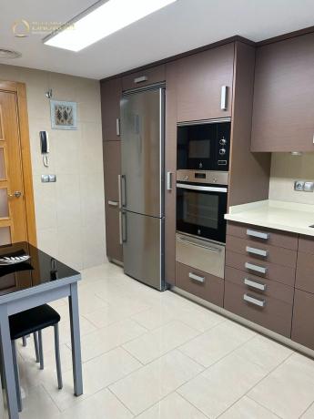 Piso en avenida del Municipi