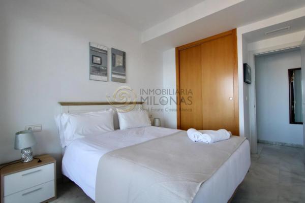 Piso en calle de Viena, 8