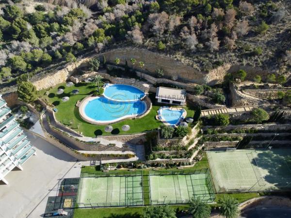 Piso en calle de Viena, 8