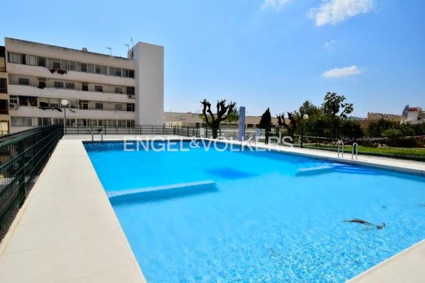 Piso en avenida de la Armada Española, 5