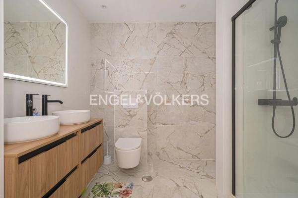 Piso en avenida de la Armada Española, 5