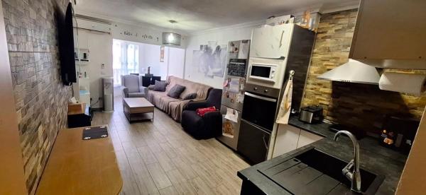 Piso en avenida Callosa D'Ensarrià