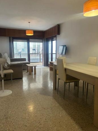 Piso en avenida Mare de Déu del Sofrat