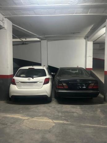 Piso en avenida Mare de Déu del Sofrat