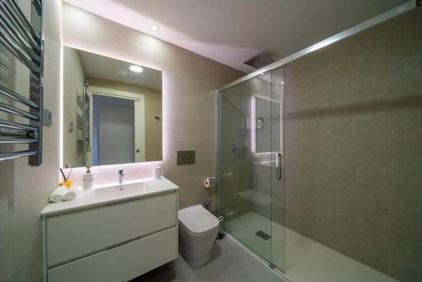 Piso en calle Presidente Adolfo Suárez